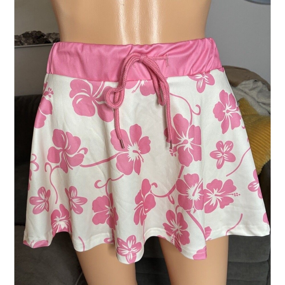 Romwe mini Skater skirt S NWT Pink White Floral